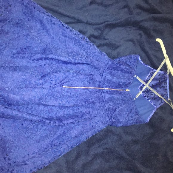 Blue dress - Picture 2 of 2